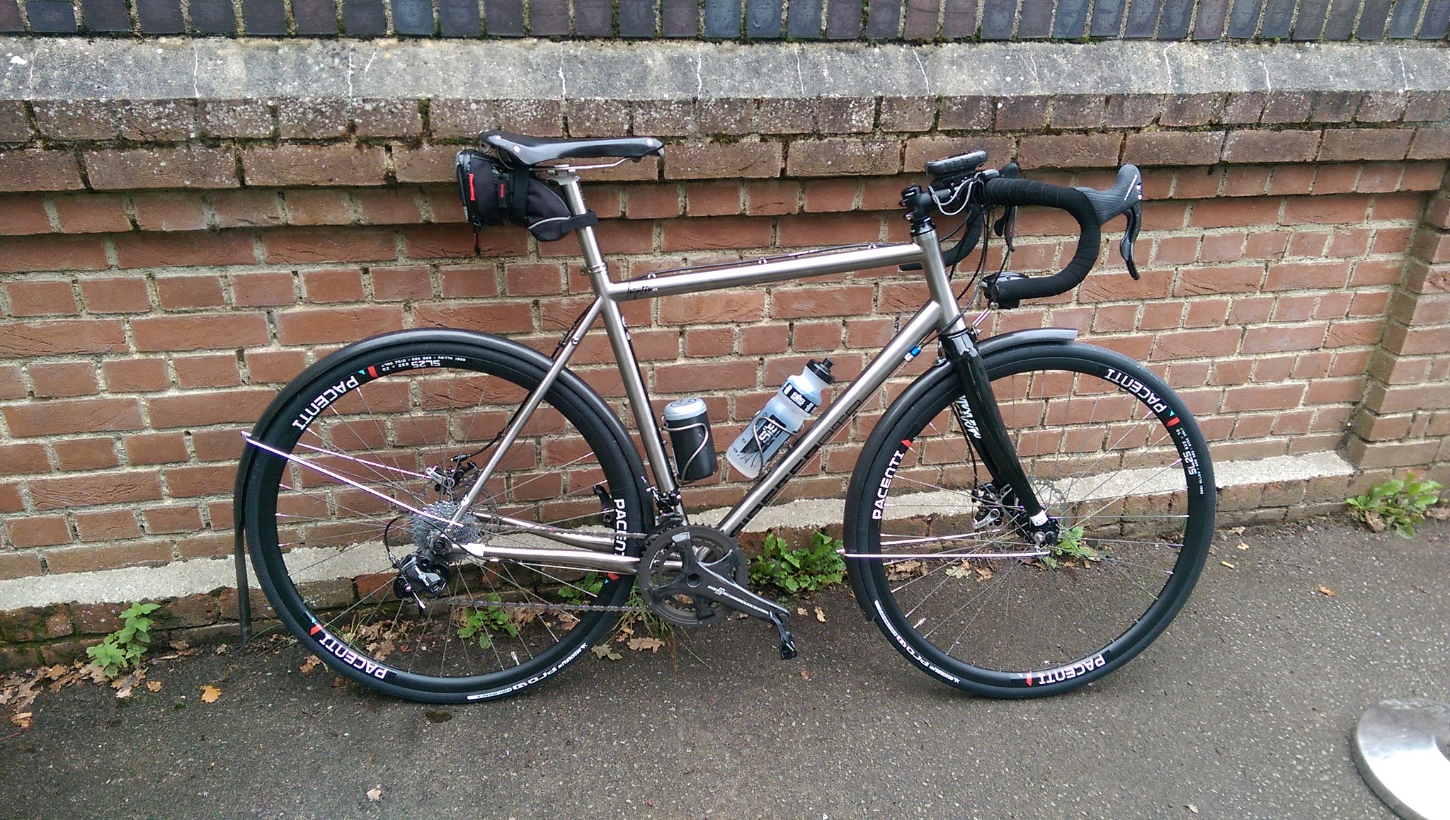 Est rock bicycles under $1,000/£1,000 2022 - Get filthy without burning through every last dollar