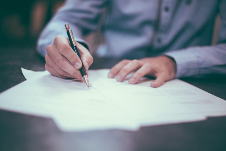 writing a comprehensive literature review