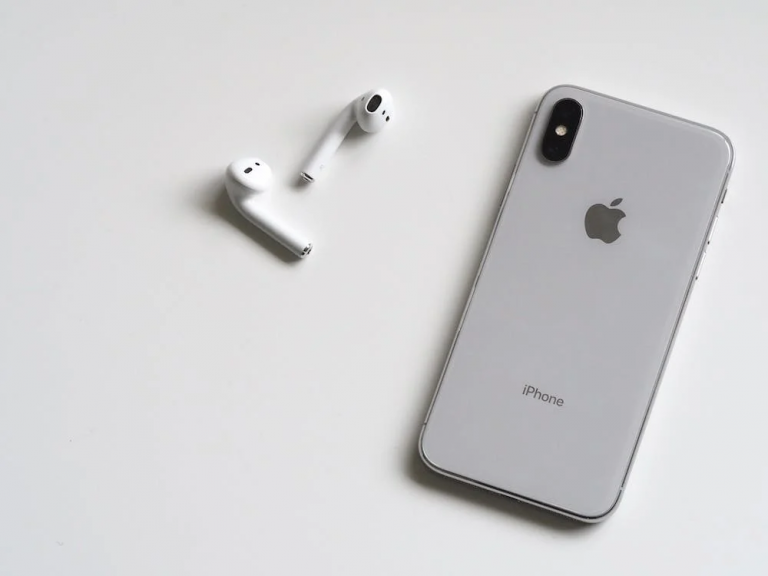 Apple Earphone Price
