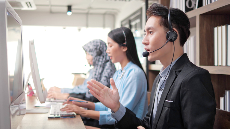 Customer Journeys with Omni-Channel Excellence
