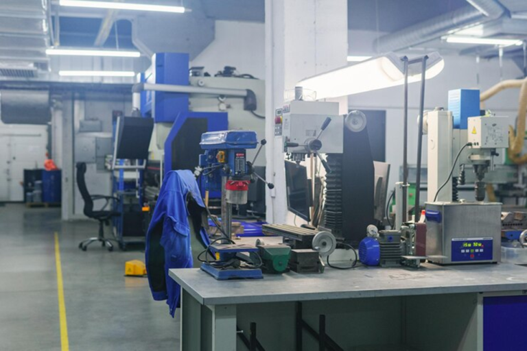 How Industrial Machine Shops Benefit From Heat Pump Solutions