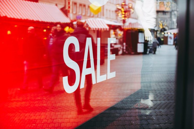 Integrating Mobile and Stationary Promotions