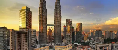 Escape the City in Just an Hour: Why a Singapore to Kuala Lumpur Flight is the Perfect Weekend GetawayAn Introduction to the Quick City Escape