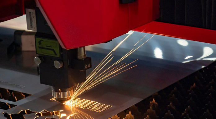 How Laser Cutting Service Improves Precision In Metal Manufacturing